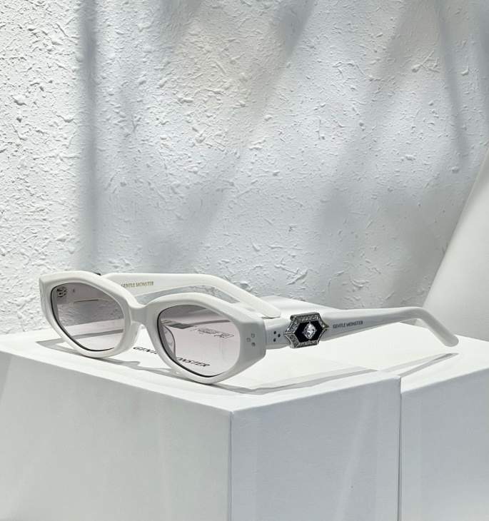 Picture of Gentle Monster Sunglasses _SKUfw66670358fw